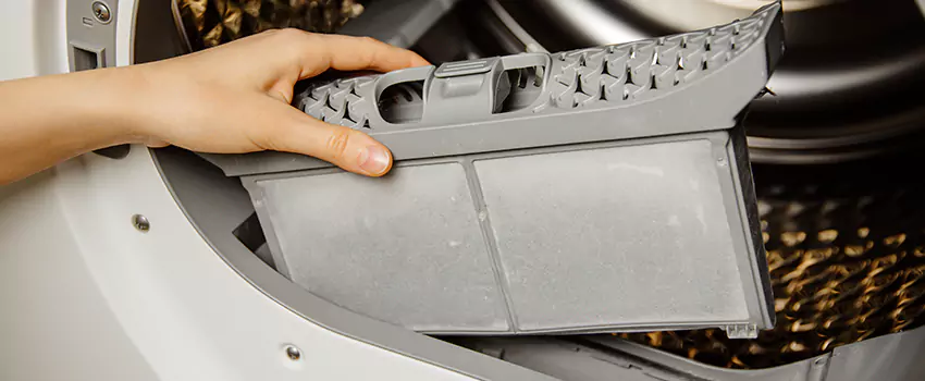 Signs Of A Clogged Dryer Lint Trap in Corvallis, Oregon
